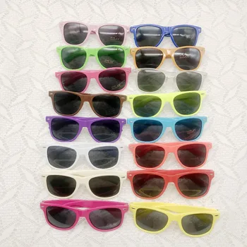 60 Пар/лот, подарки для гостей на свадебную вечеринку, солнцезащитные очки в стиле неоновых 80-х для взрослых с именными наклейками с датой